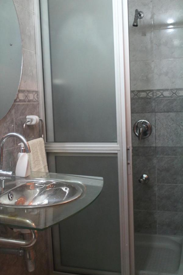 Airport Gateway Residence Негомбо Екстериор снимка