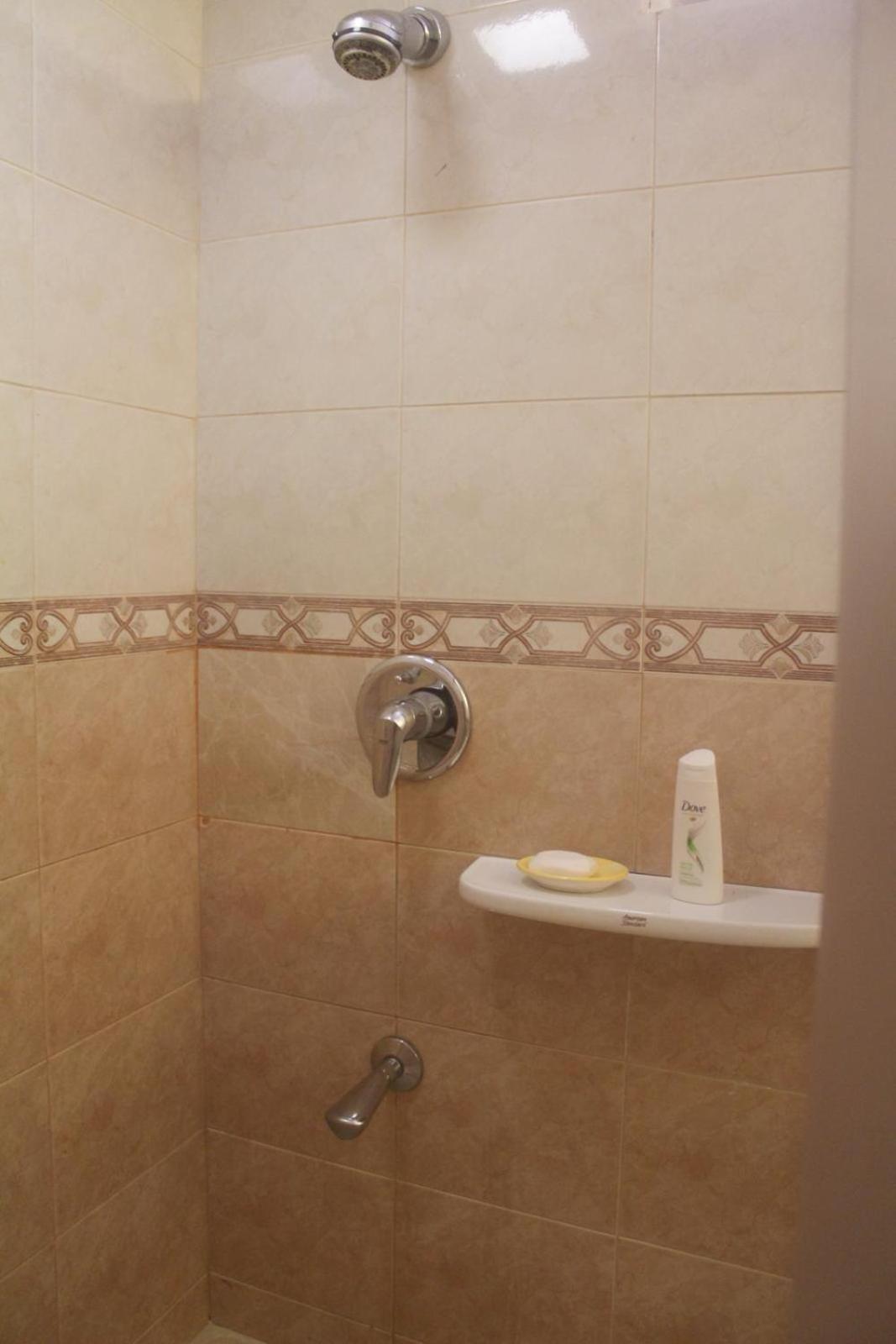Airport Gateway Residence Негомбо Екстериор снимка